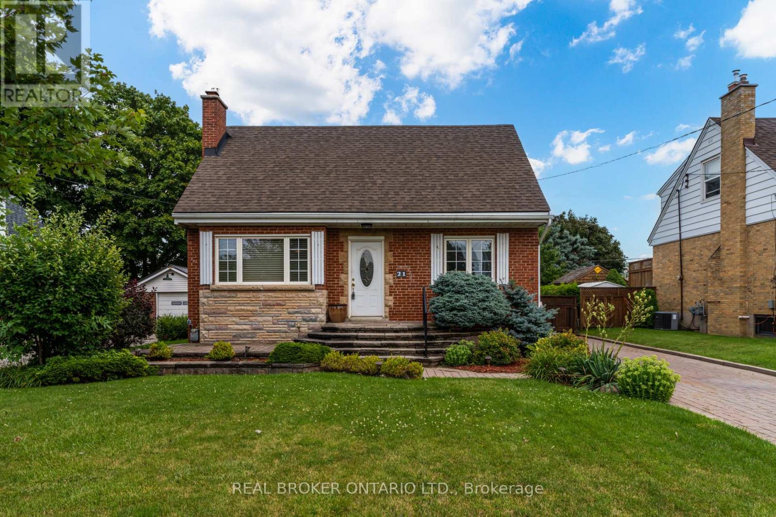 Property at 21 GAILMONT DRIVE image 1