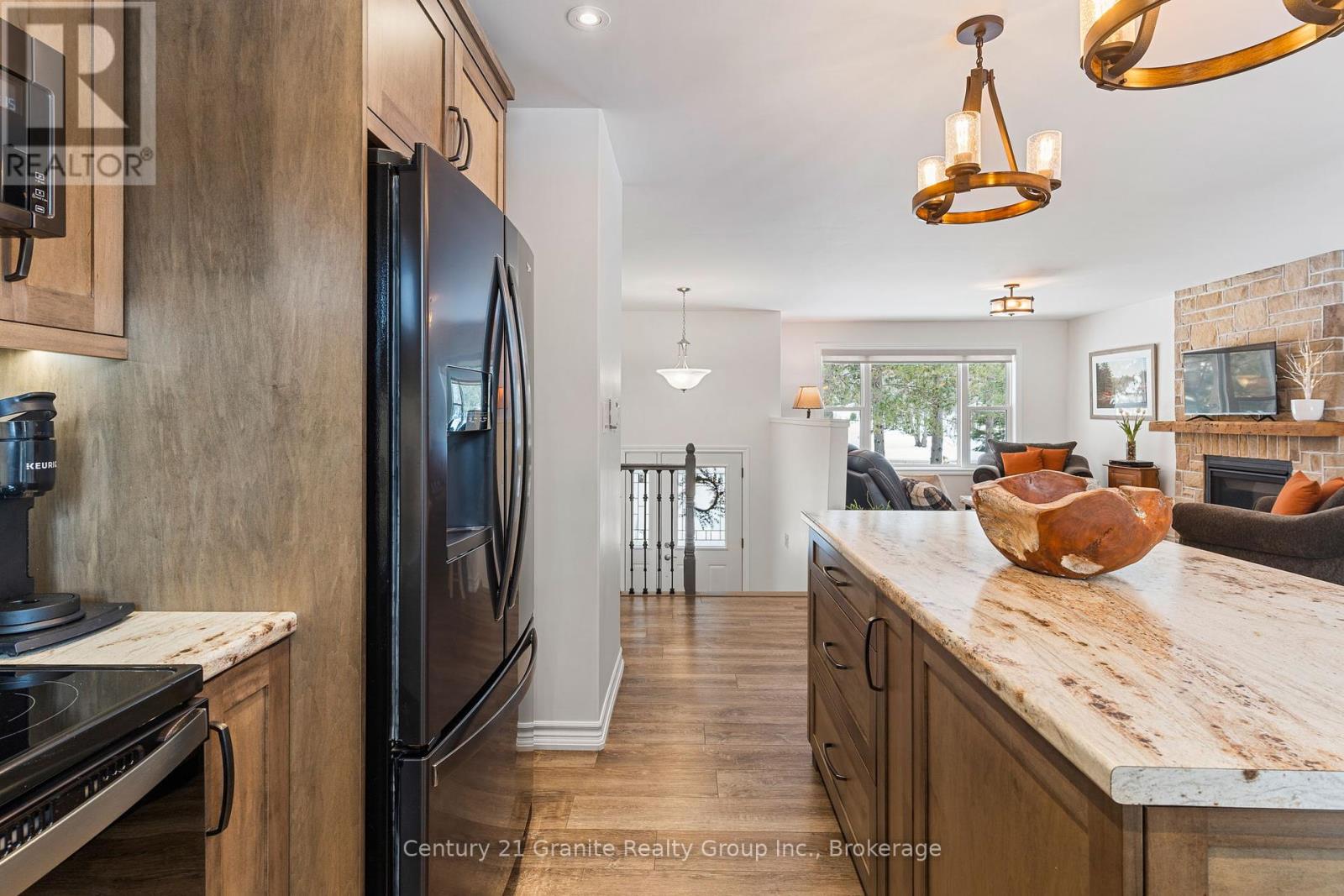 460 Bobcaygeon Road, Minden Hills, Ontario  K0M 2K0 - Photo 12 - X12037250