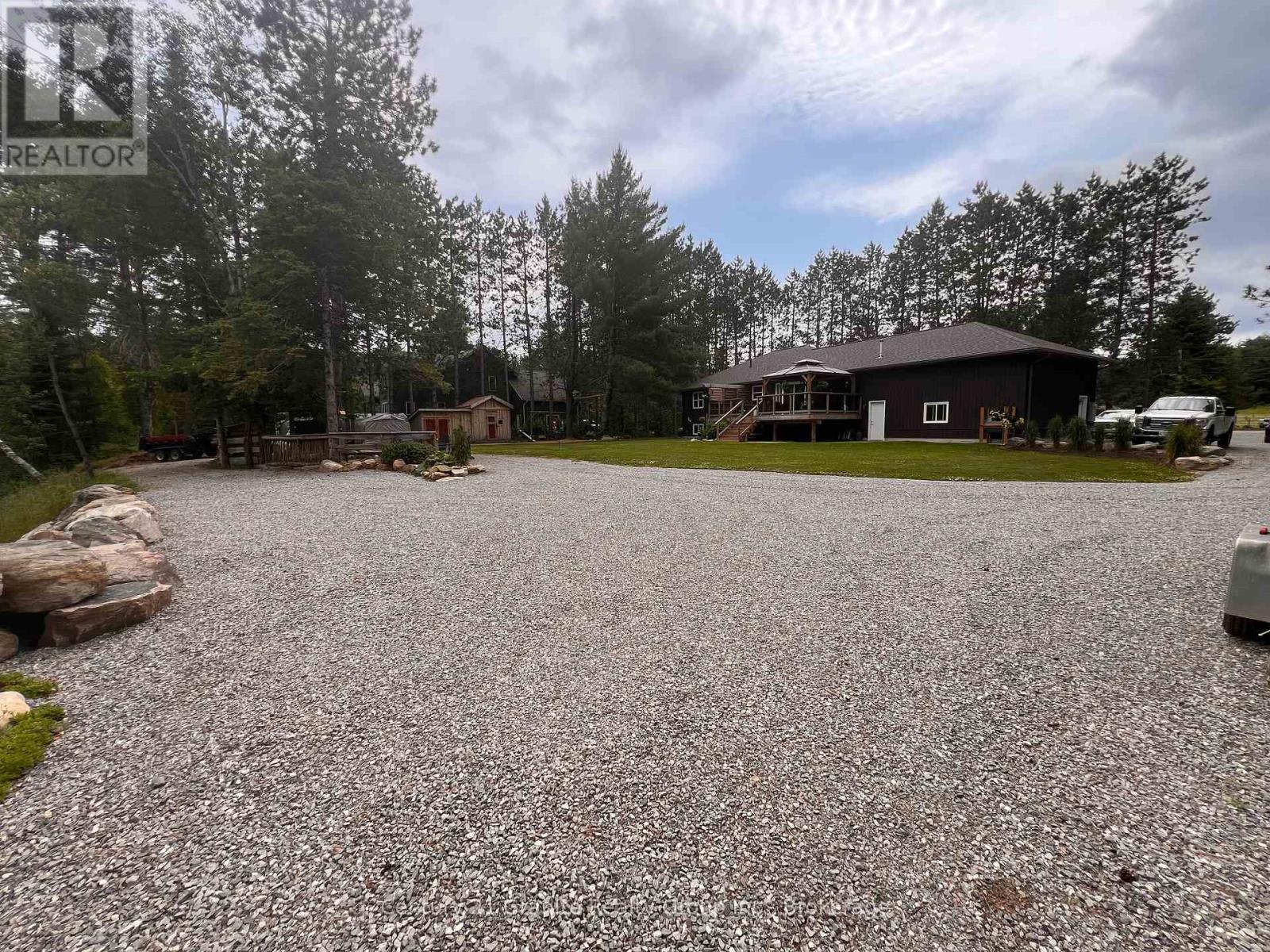460 Bobcaygeon Road, Minden Hills, Ontario  K0M 2K0 - Photo 46 - X12037250