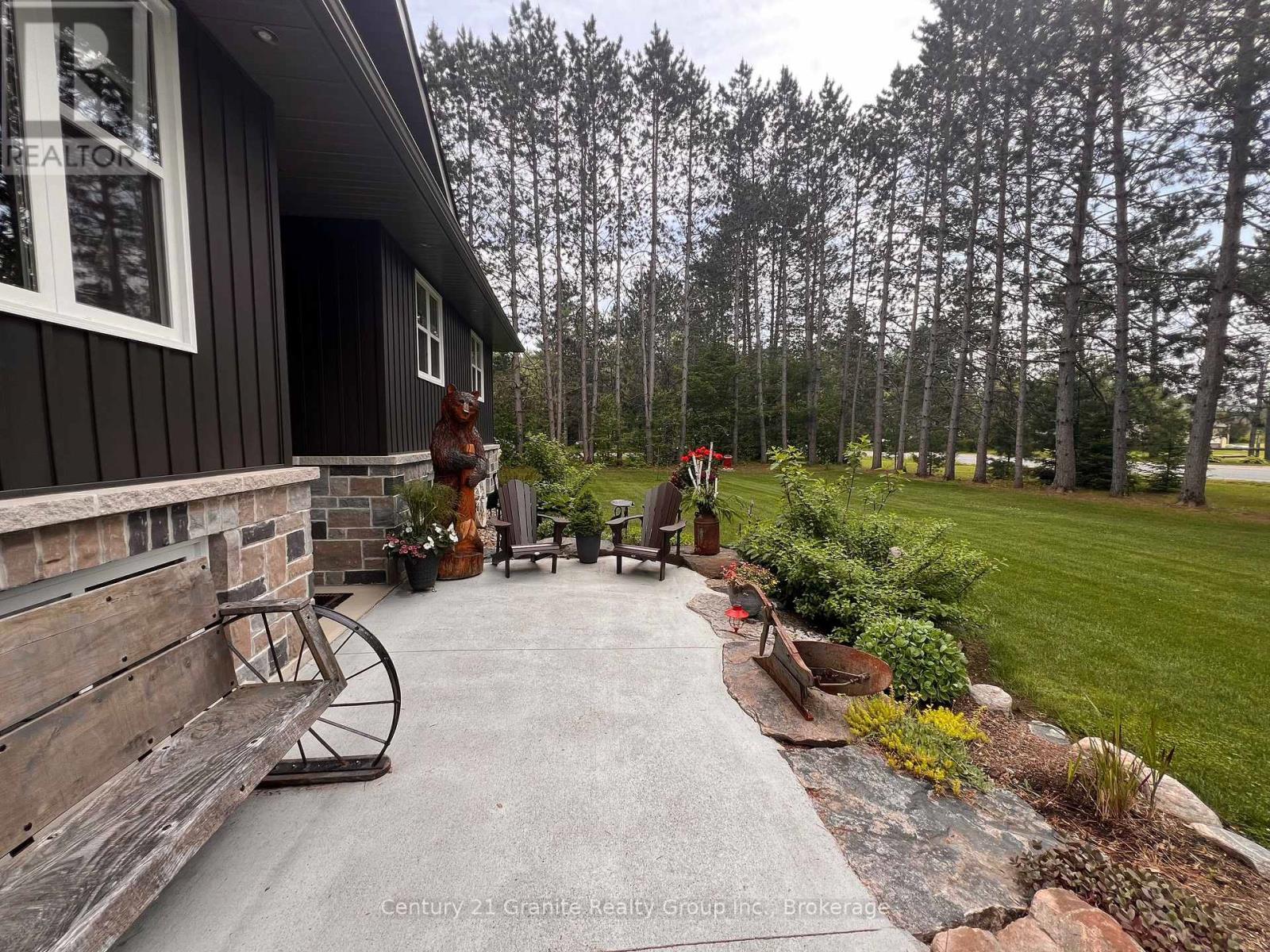 460 Bobcaygeon Road, Minden Hills, Ontario  K0M 2K0 - Photo 5 - X12037250