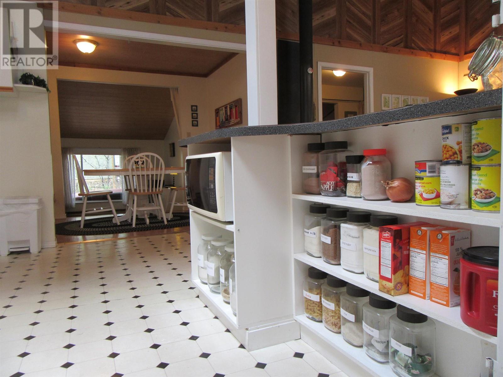 7637 Burgess Road, Deka Lake / Sulphurous / Hathaway Lakes, British Columbia  V0K 1X3 - Photo 14 - R2983174