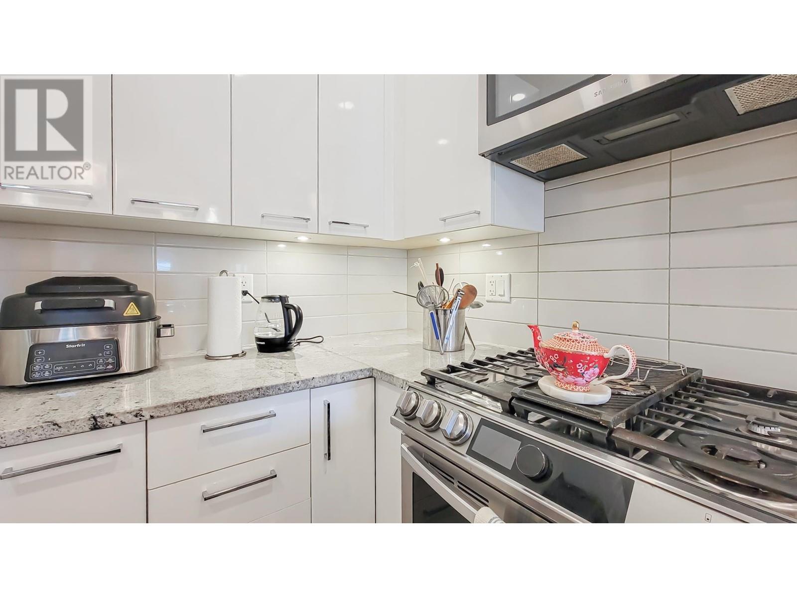 203 2356 Welcher Avenue, Port Coquitlam, British Columbia  V3C 1X6 - Photo 9 - R2983142