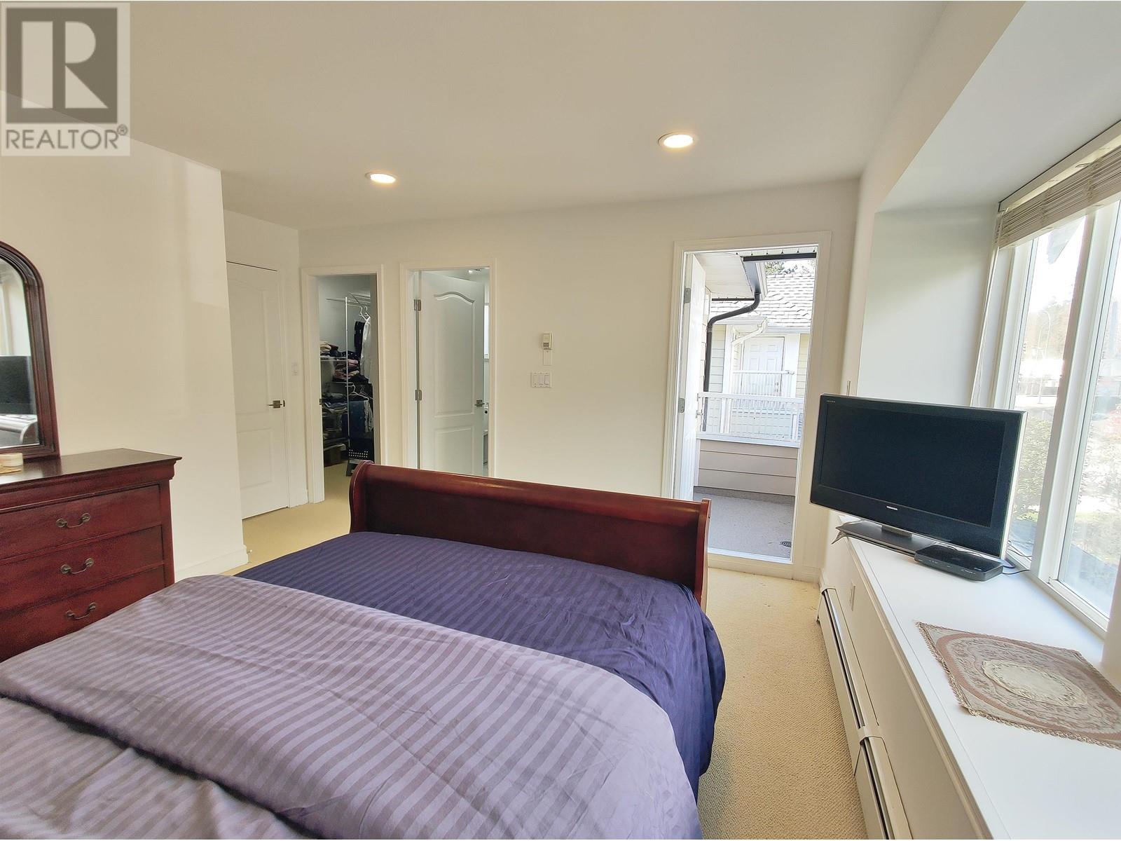 561 W 28th Street, North Vancouver, British Columbia  V7N 2J6 - Photo 19 - R2981107