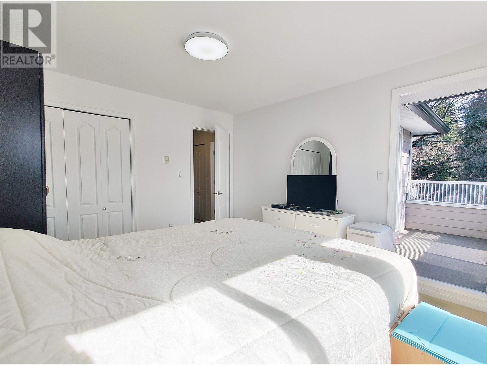 561 W 28th Street, North Vancouver, British Columbia  V7N 2J6 - Photo 27 - R2981107