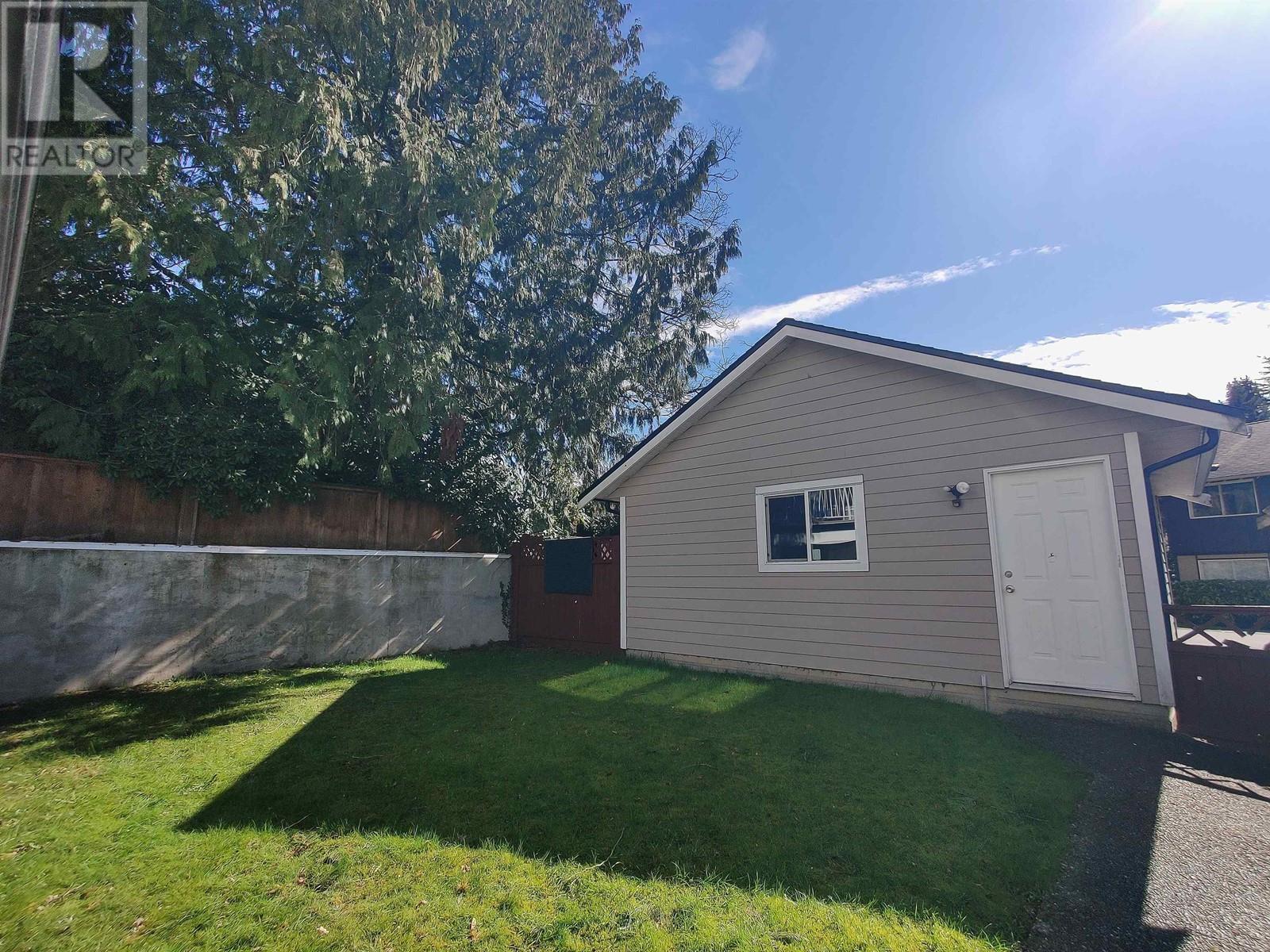 561 W 28th Street, North Vancouver, British Columbia  V7N 2J6 - Photo 35 - R2981107