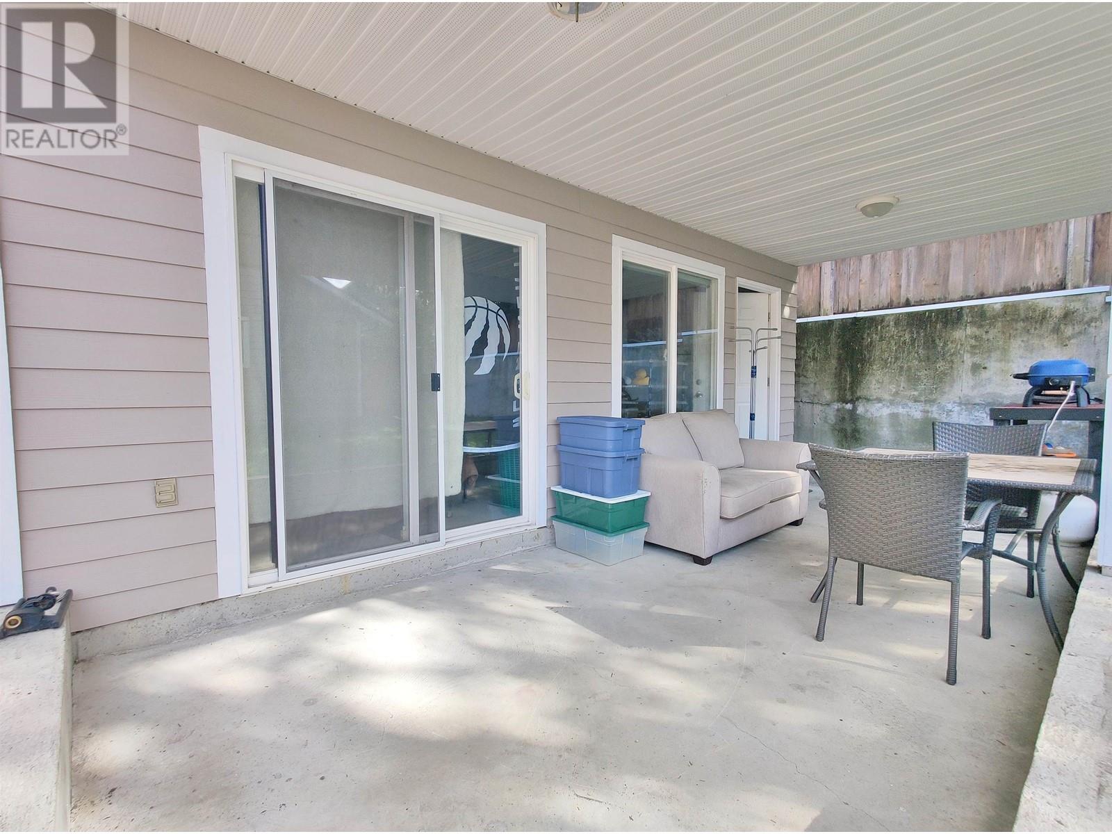 561 W 28th Street, North Vancouver, British Columbia  V7N 2J6 - Photo 30 - R2981107