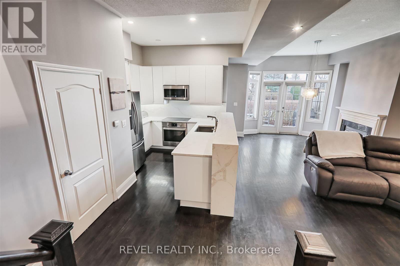 Th4 - 3 Rean Drive, Toronto, Ontario  M2K 3C2 - Photo 11 - C12048955