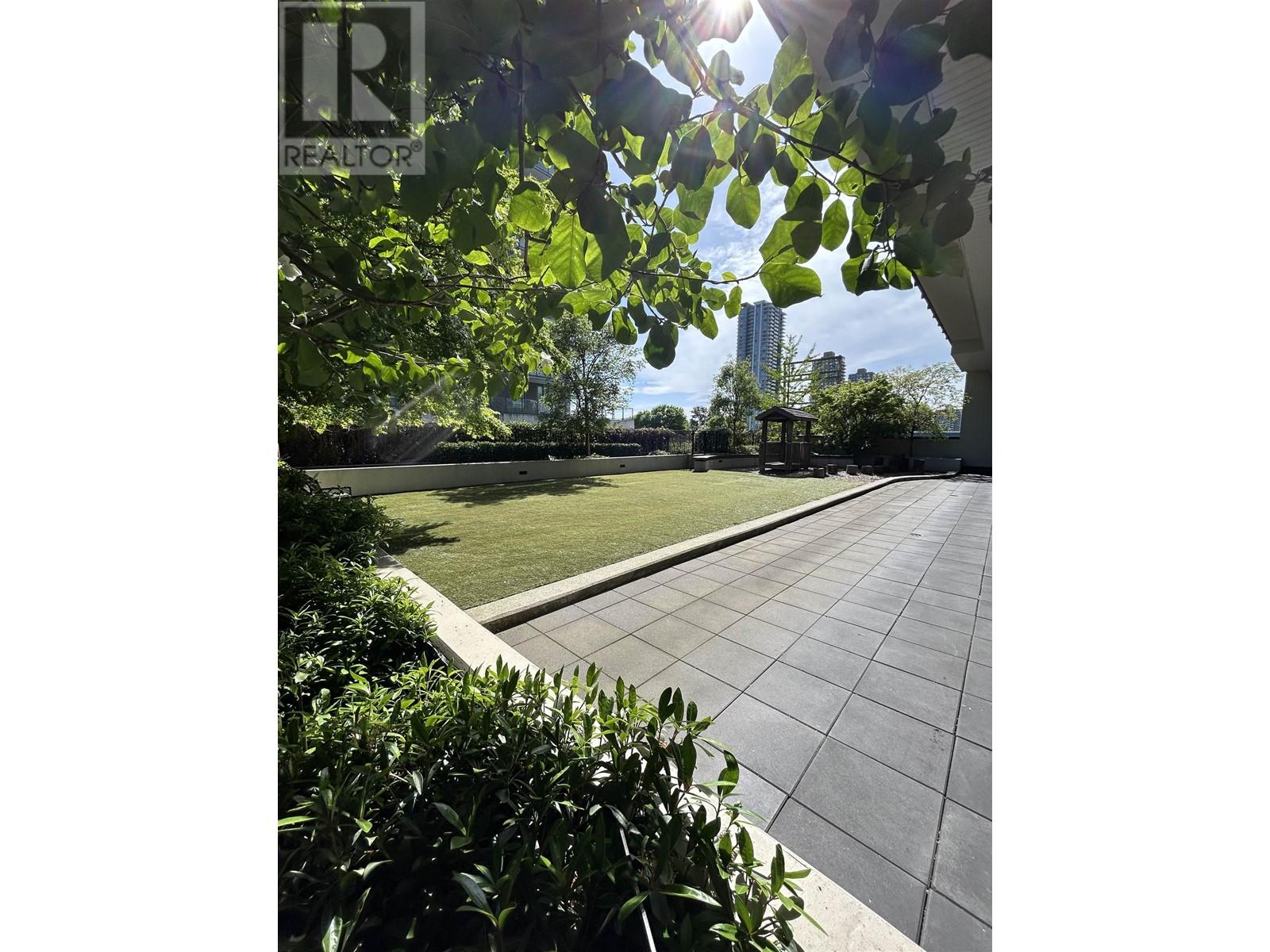 315 4468 Dawson Street, Burnaby, British Columbia  V5C 0J9 - Photo 2 - R2983312