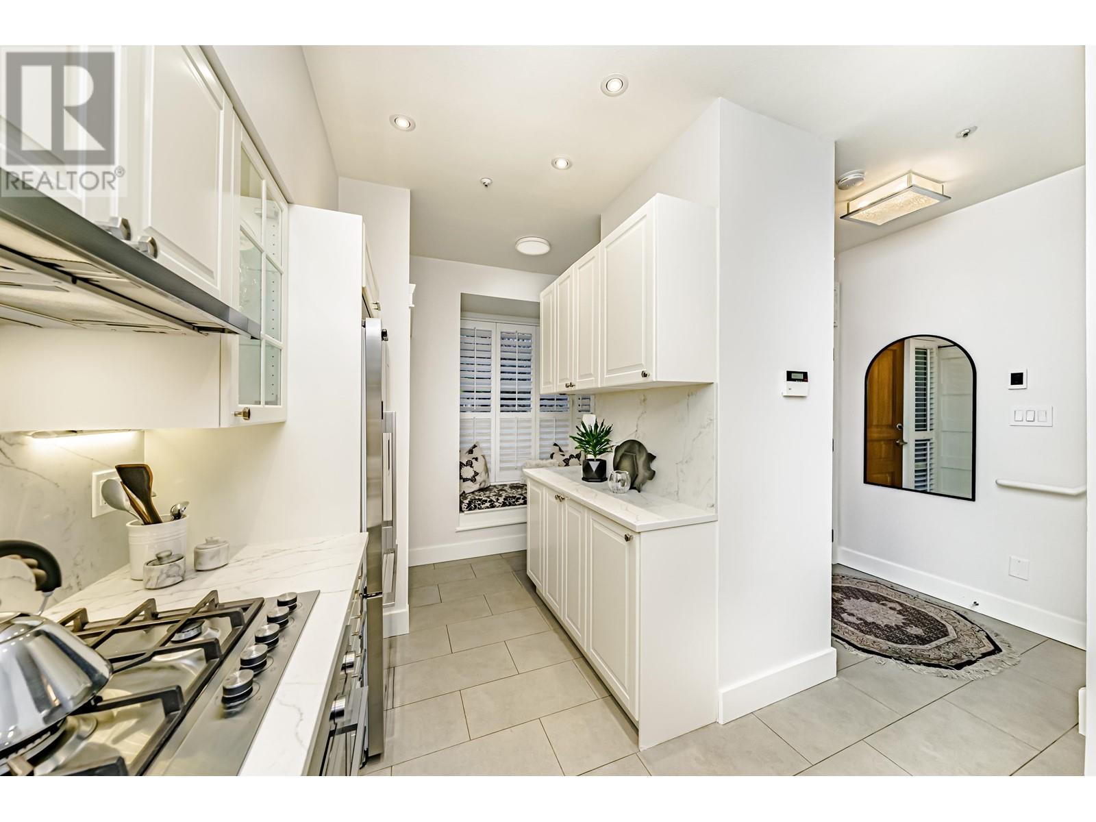 2070 E Kent Avenue South Avenue, Vancouver, British Columbia  V5P 4X2 - Photo 10 - R2983328
