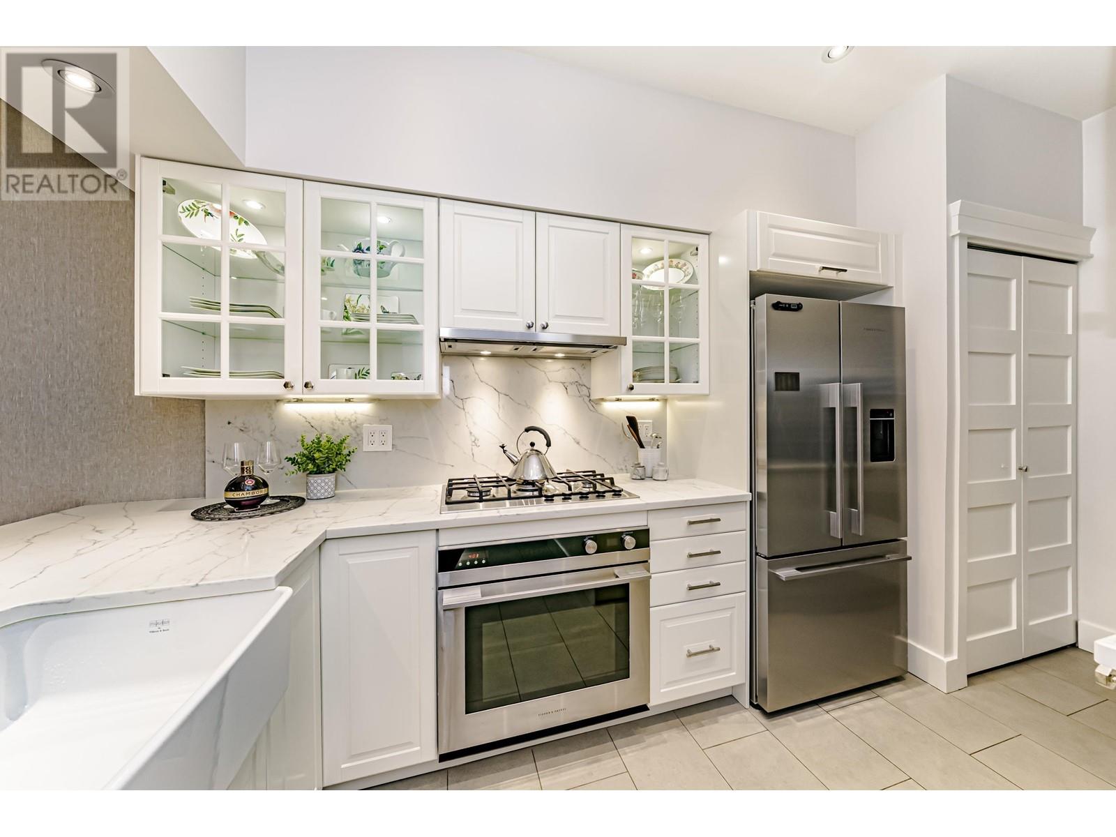 2070 E Kent Avenue South Avenue, Vancouver, British Columbia  V5P 4X2 - Photo 9 - R2983328