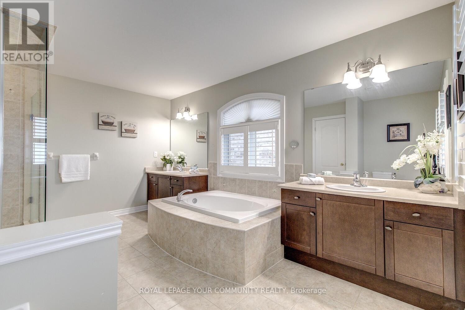35 Chayna Crescent, Vaughan, Ontario  L6A 0N2 - Photo 32 - N12049011