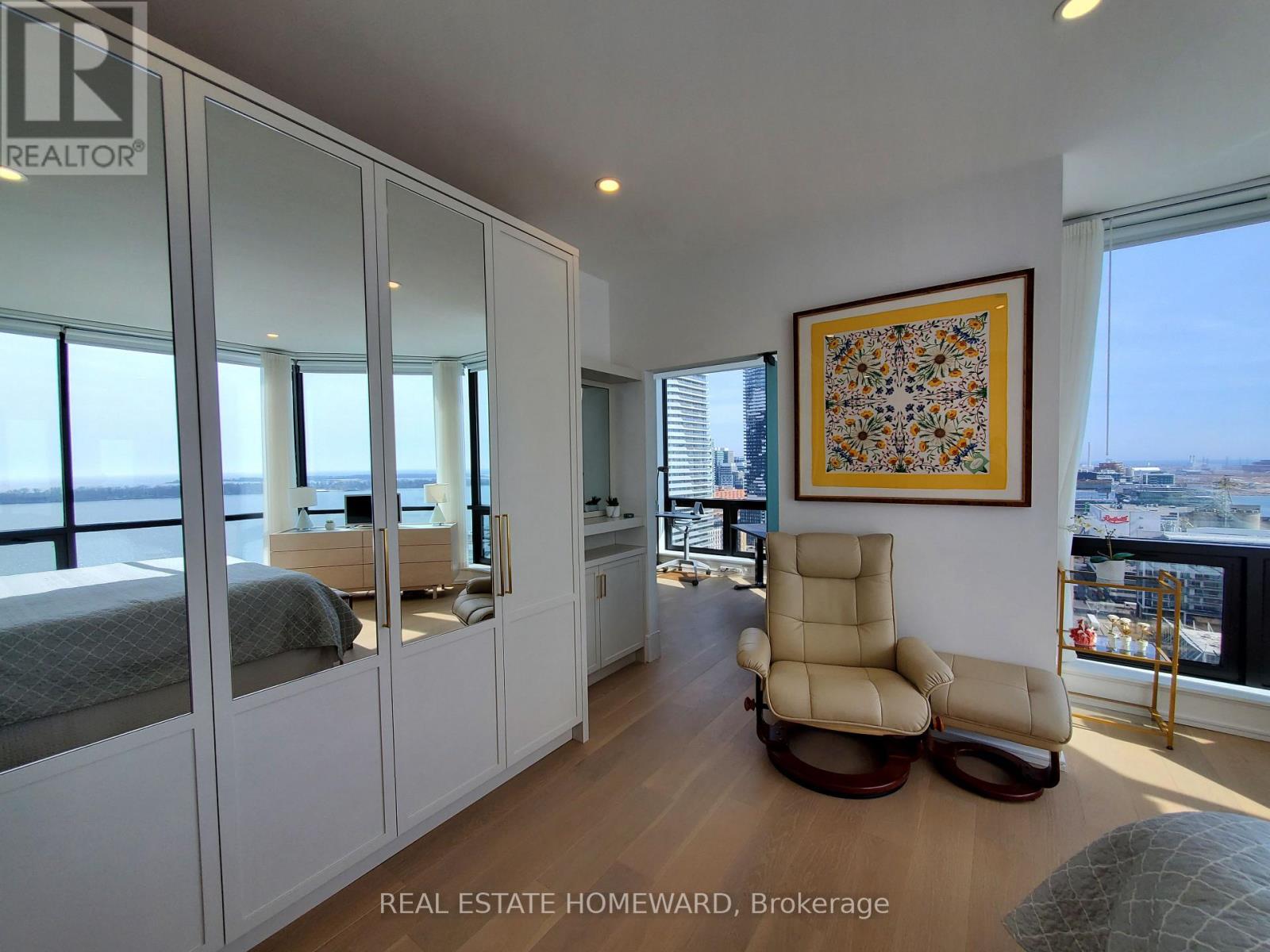 Ph2 - 10 Queens Quay W, Toronto (Waterfront Communities), Ontario  M5J 2R9 - Photo 32 - C12045189