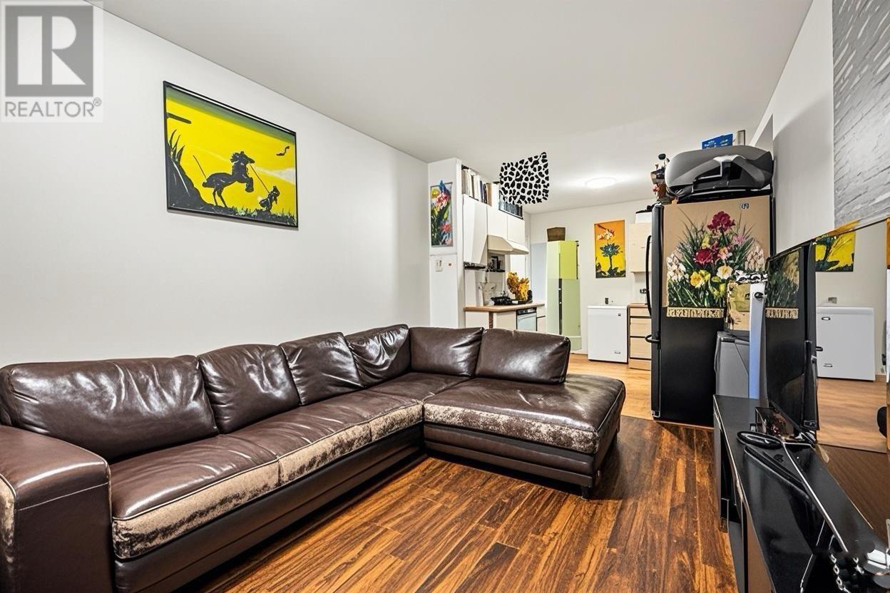 Property at 250 DUTHIE AVENUE image 3