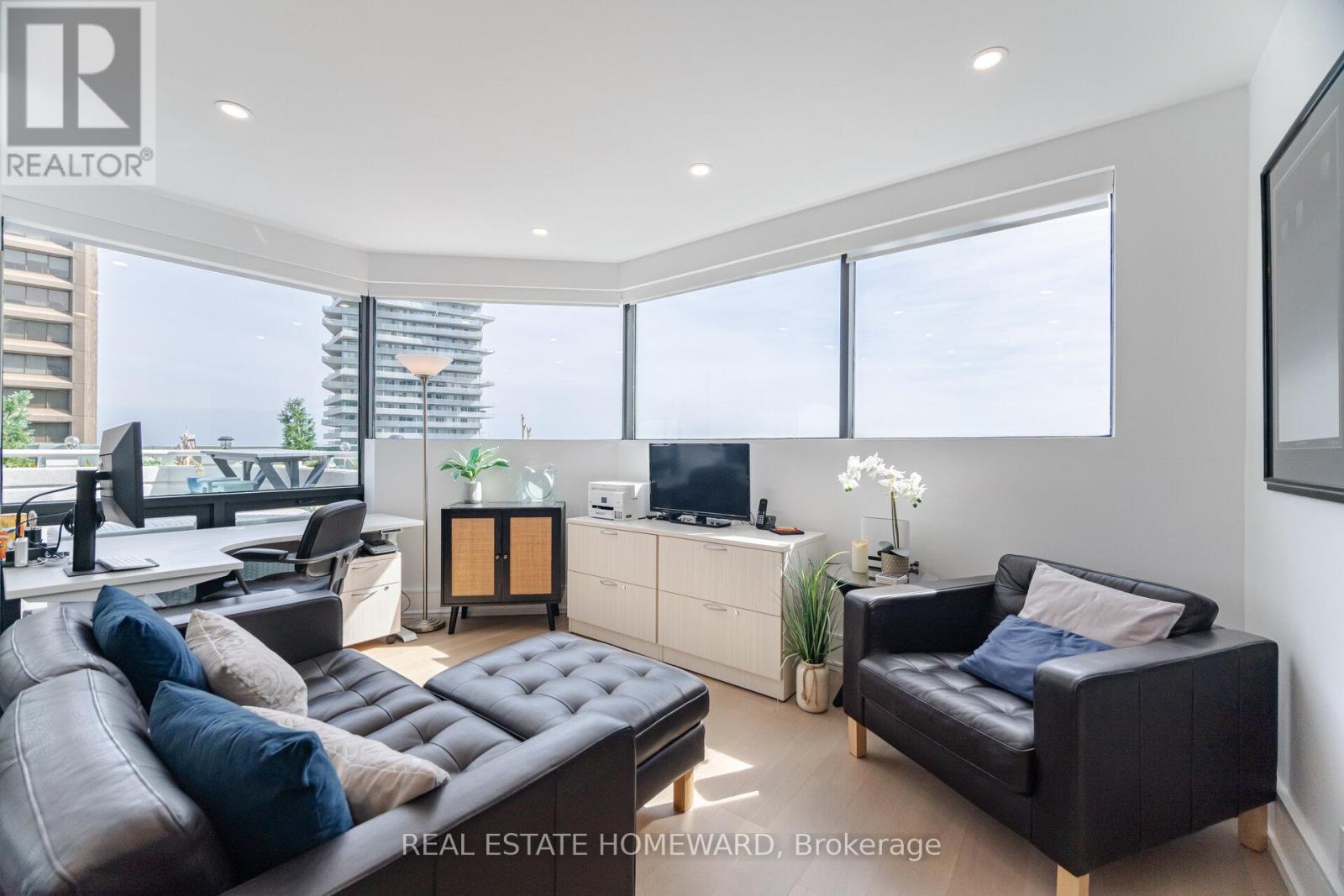 Ph2 - 10 Queens Quay W, Toronto (Waterfront Communities), Ontario  M5J 2R9 - Photo 17 - C12045189