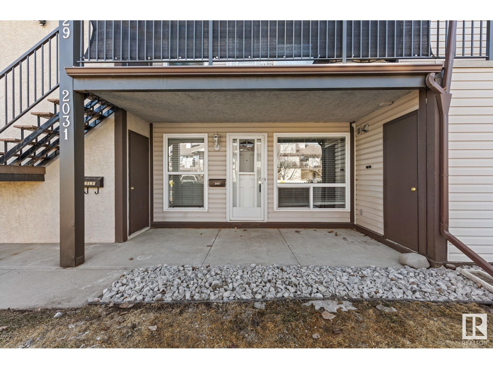 Property at 2031 SADDLEBACK RD NW image 2