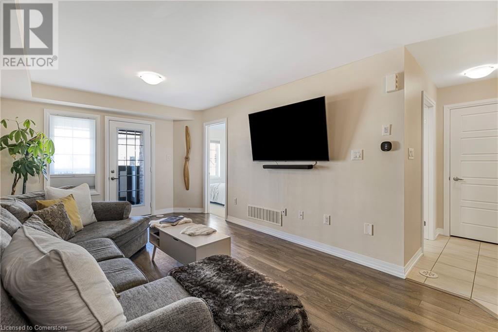 504 Buckeye Court, Milton, Ontario  L9T 7E7 - Photo 5 - 40711417
