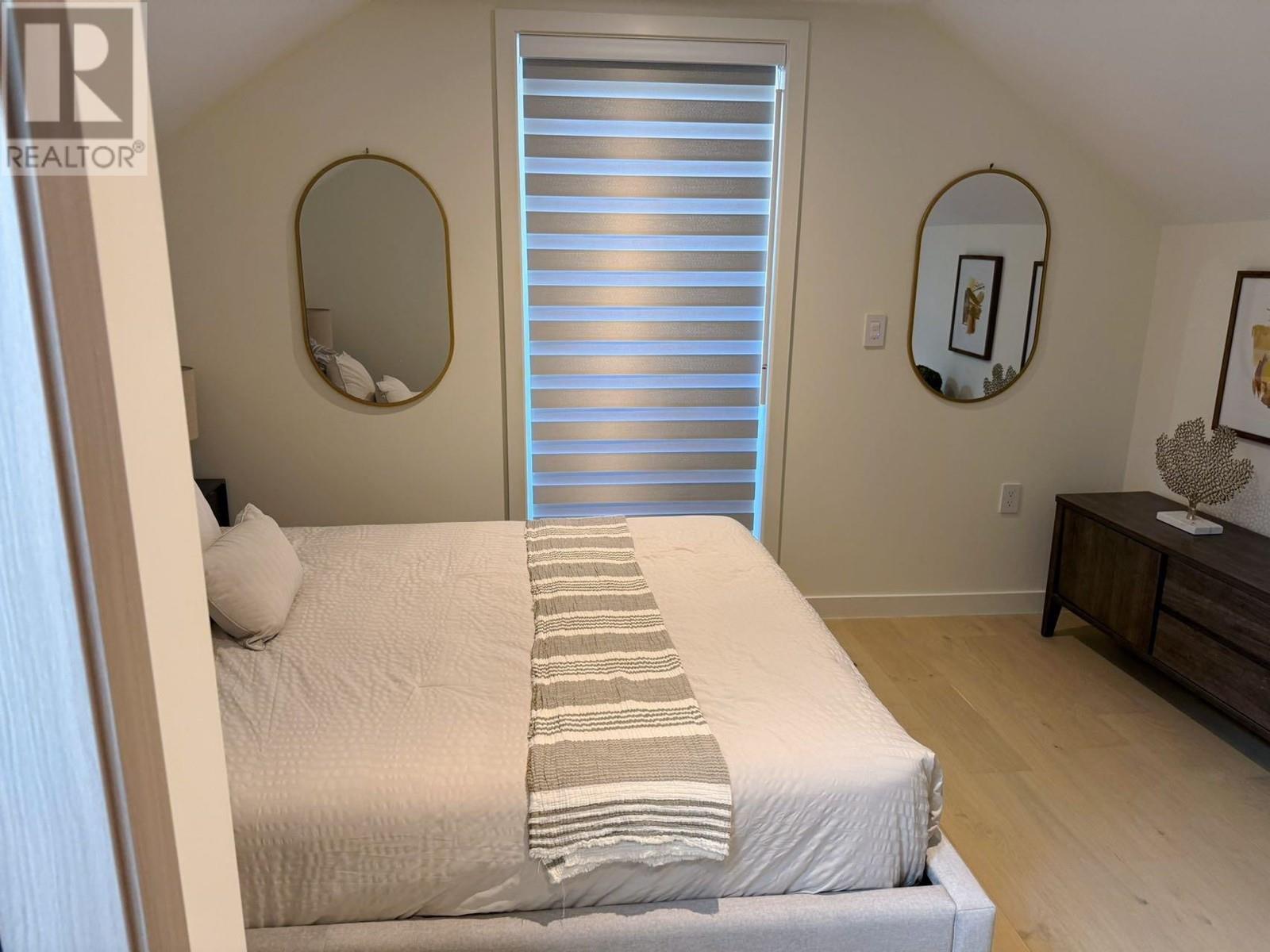 Listing Picture 25 of 30 : 3227 E 29TH AVENUE, Vancouver / 溫哥華 - 魯藝地產 Yvonne Lu Group - MLS Medallion Club Member