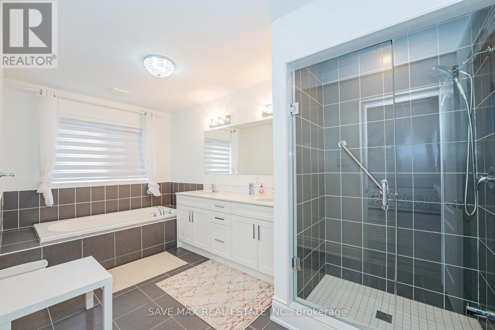 86 Sunset Way, Thorold, Ontario  L0S 1A0 - Photo 21 - X12049075