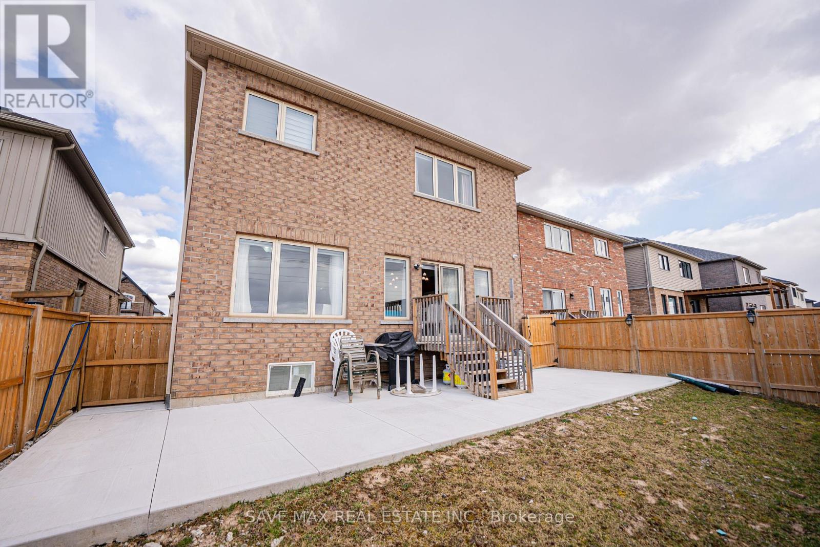 86 Sunset Way, Thorold, Ontario  L0S 1A0 - Photo 45 - X12049075