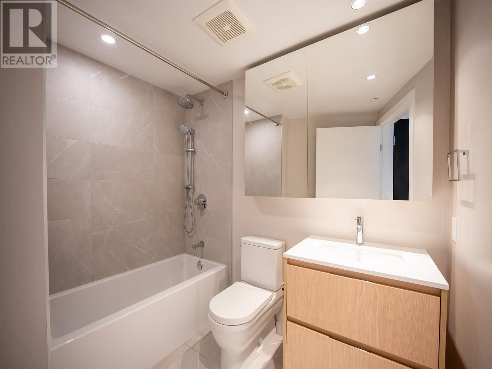 2008 1500 Fern Street, North Vancouver, British Columbia  V7J 0E6 - Photo 11 - R2982358