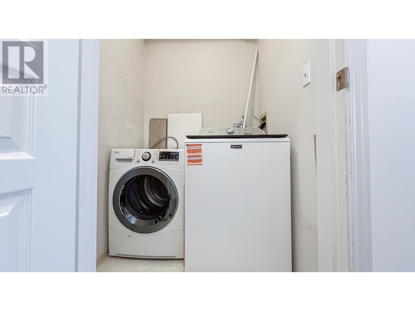 205 8430 Jellicoe Street, Vancouver, British Columbia  V5S 4S7 - Photo 11 - R2983203