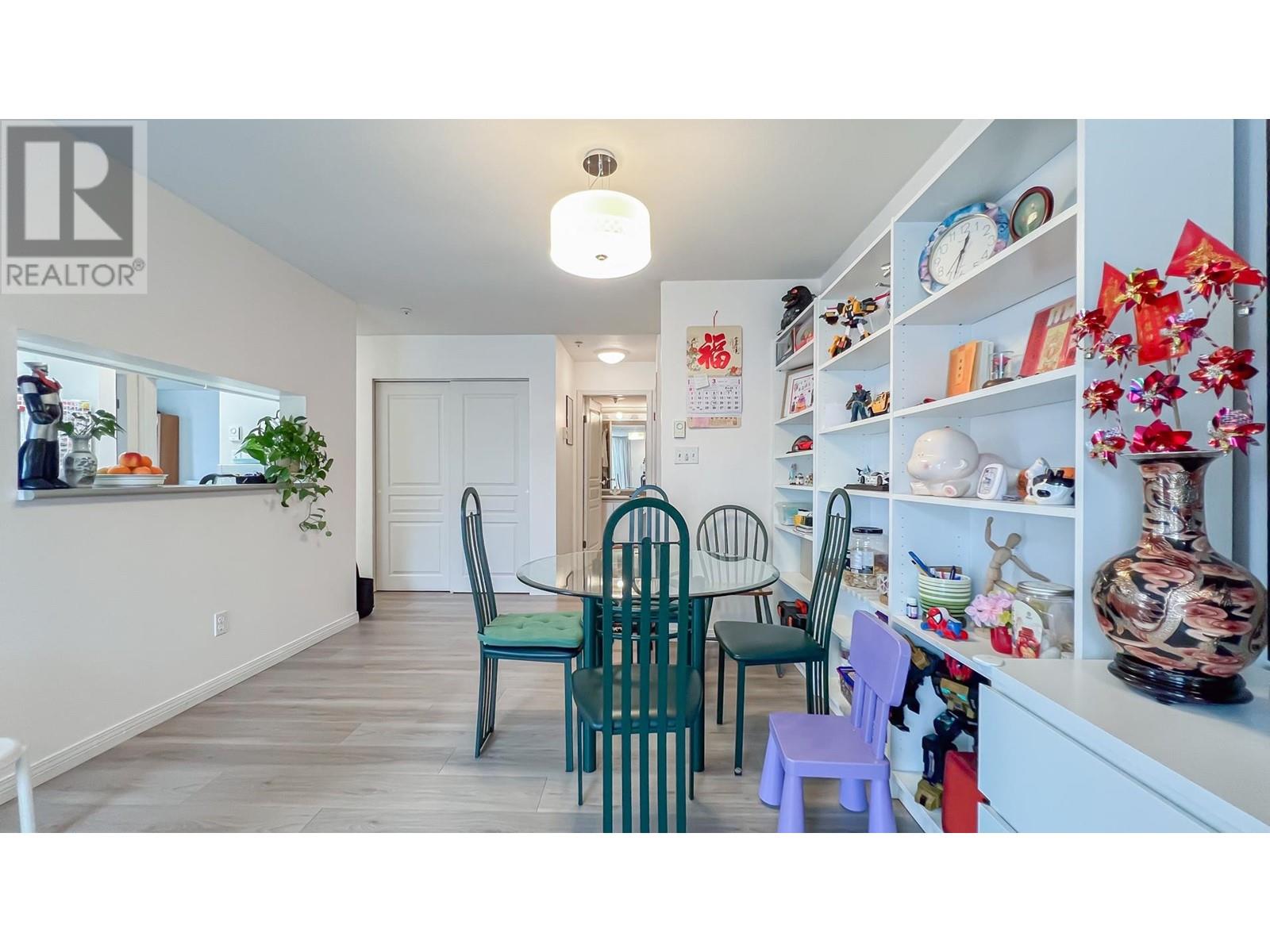 205 8430 Jellicoe Street, Vancouver, British Columbia  V5S 4S7 - Photo 5 - R2983203