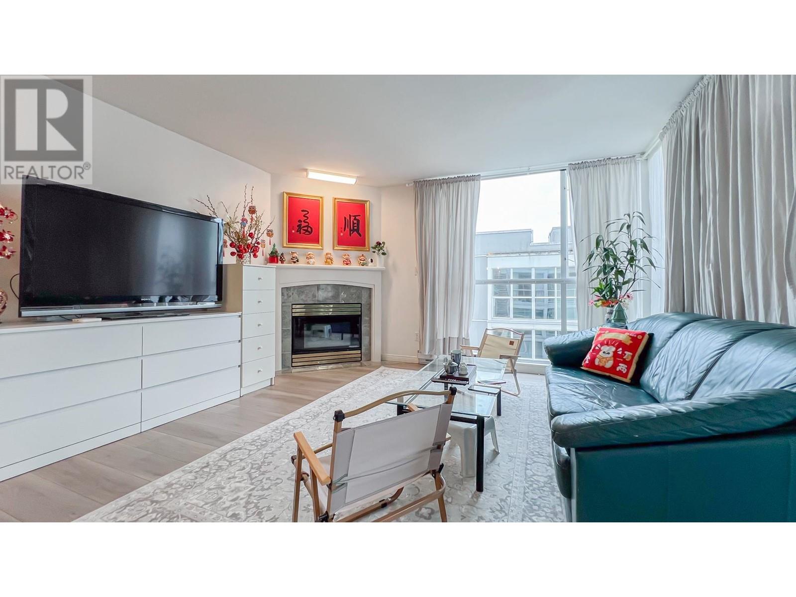 205 8430 Jellicoe Street, Vancouver, British Columbia  V5S 4S7 - Photo 3 - R2983203