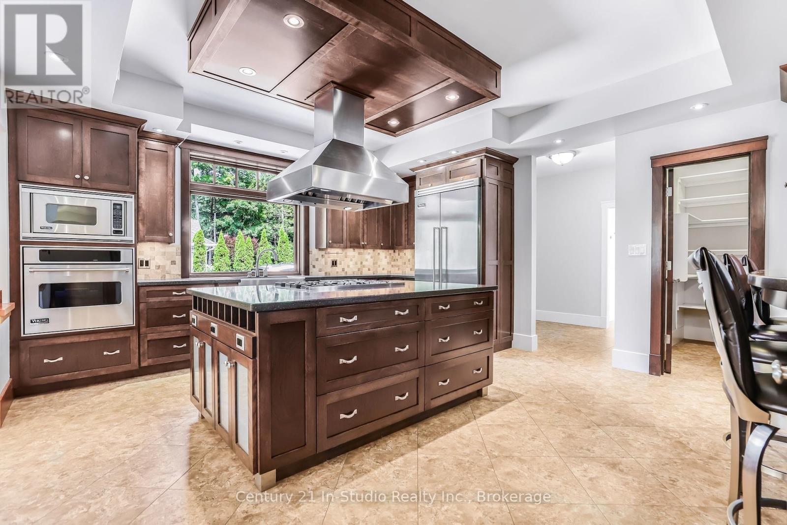 27 Carter Drive, Saugeen Shores, Ontario  N0H 2C6 - Photo 7 - X12039550
