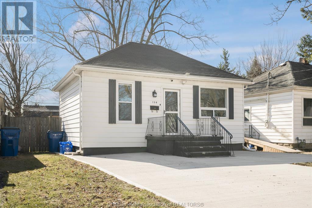 Property at 154 Selkirk STREET image 3