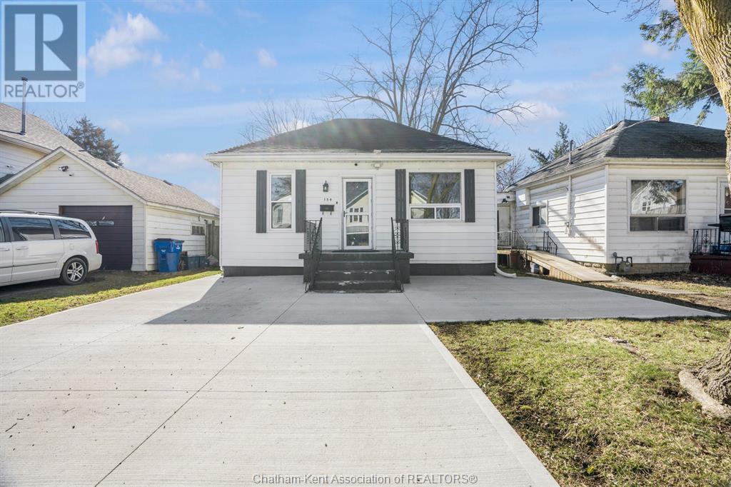 Property at 154 Selkirk STREET image 4