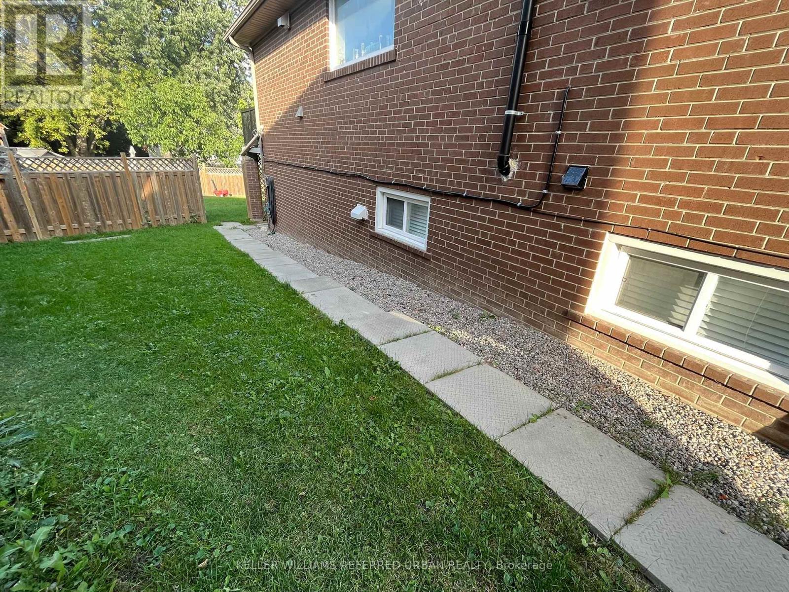 Lower - 23 Clanton Court, Toronto, Ontario  M3H 2W4 - Photo 19 - C12049135