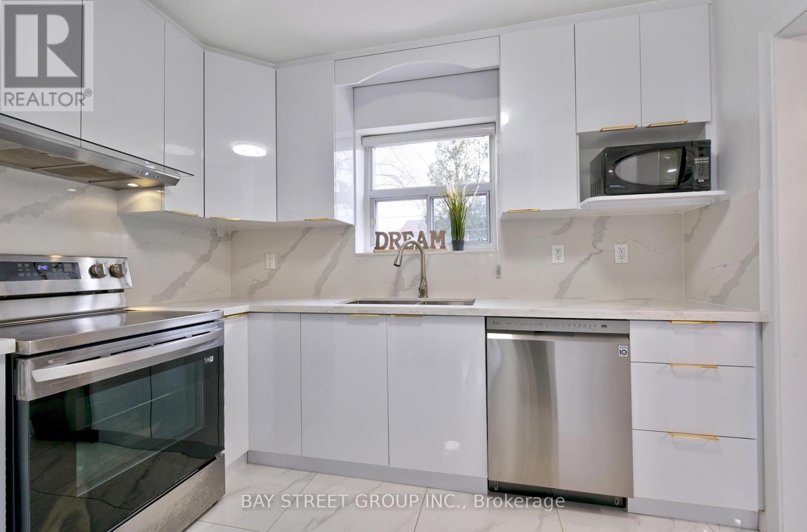 150 Vauxhall Drive, Toronto, Ontario  M1P 1R4 - Photo 8 - E12049140