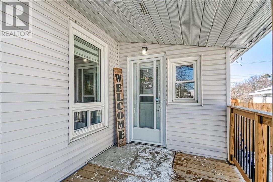 247 Barber Street, Espanola, Ontario  P5E 1B3 - Photo 4 - 2121374