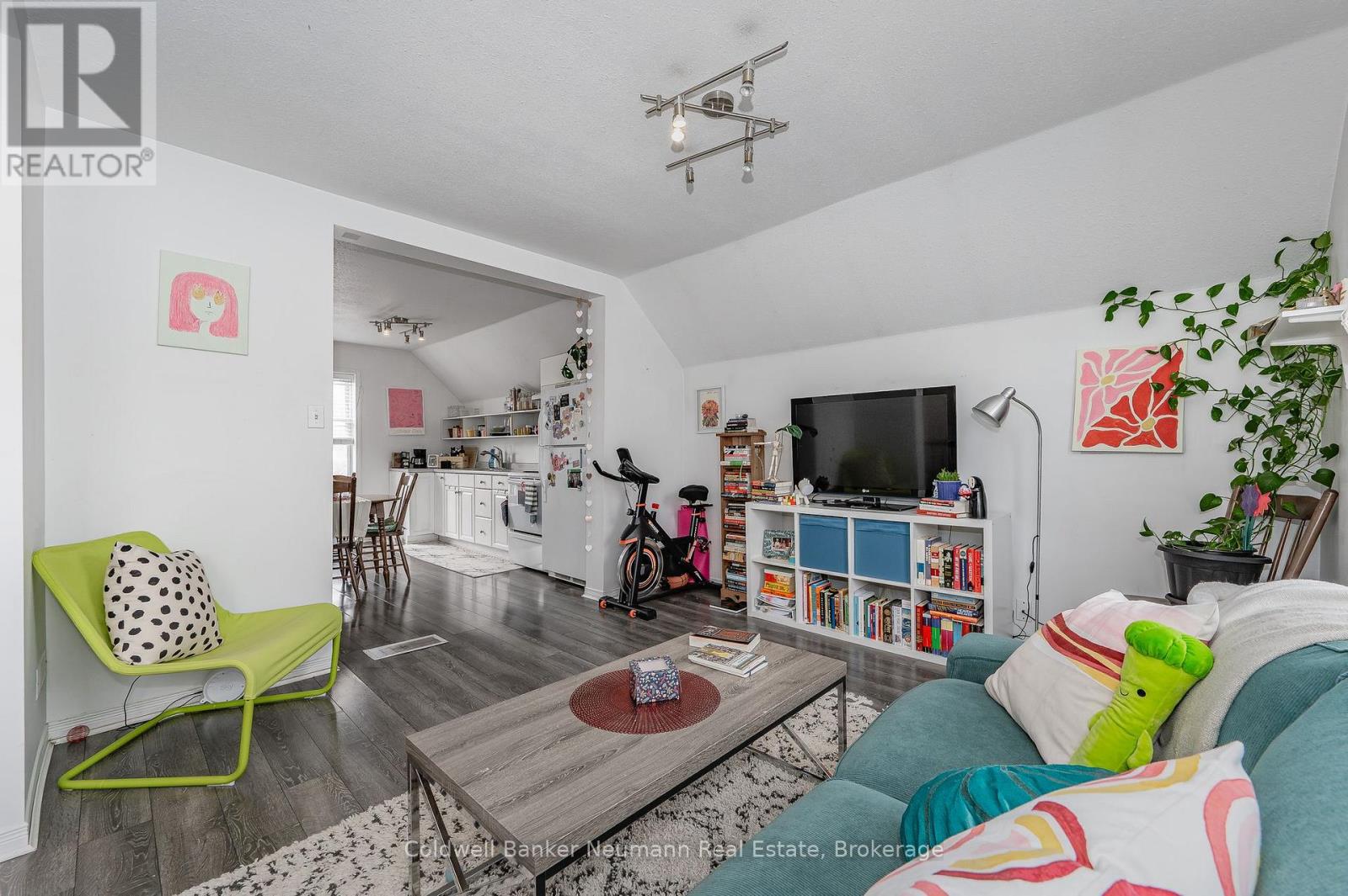 155 Weber Street E, Kitchener, Ontario  N2H 1E1 - Photo 10 - X12049182