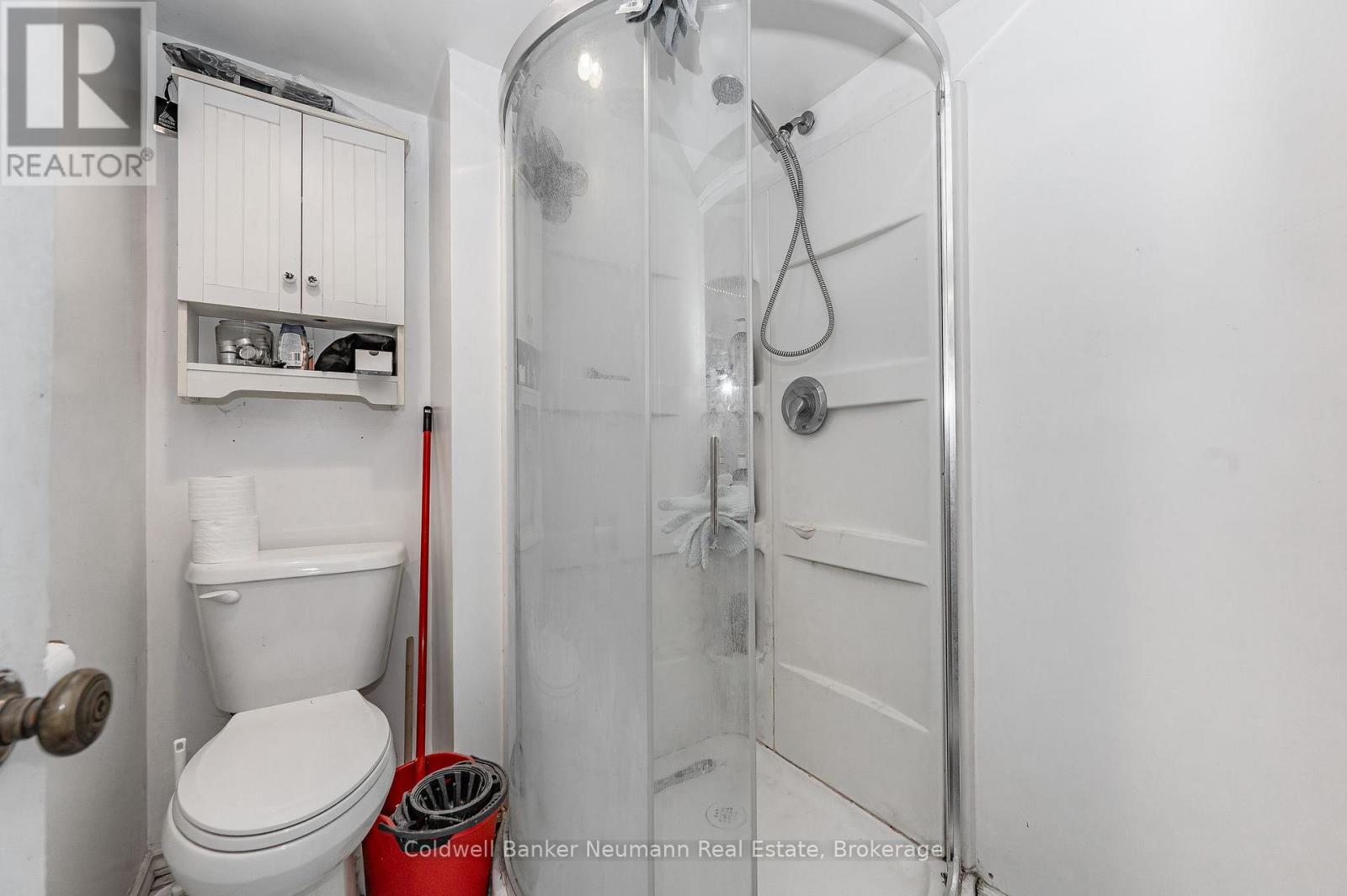 155 Weber Street E, Kitchener, Ontario  N2H 1E1 - Photo 30 - X12049182