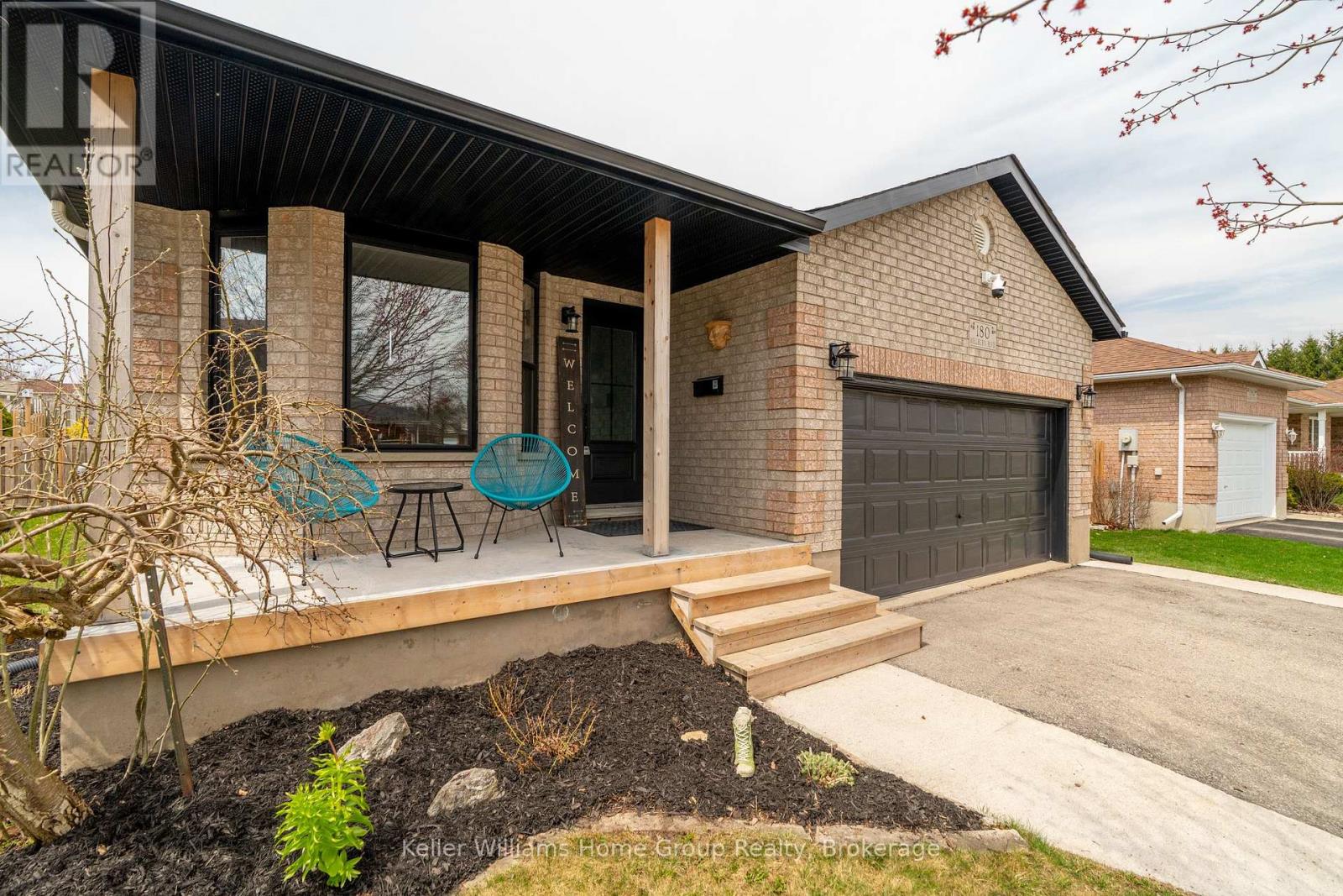180 Millburn Boulevard, Centre Wellington, Ontario  N1M 3R3 - Photo 2 - X12049185
