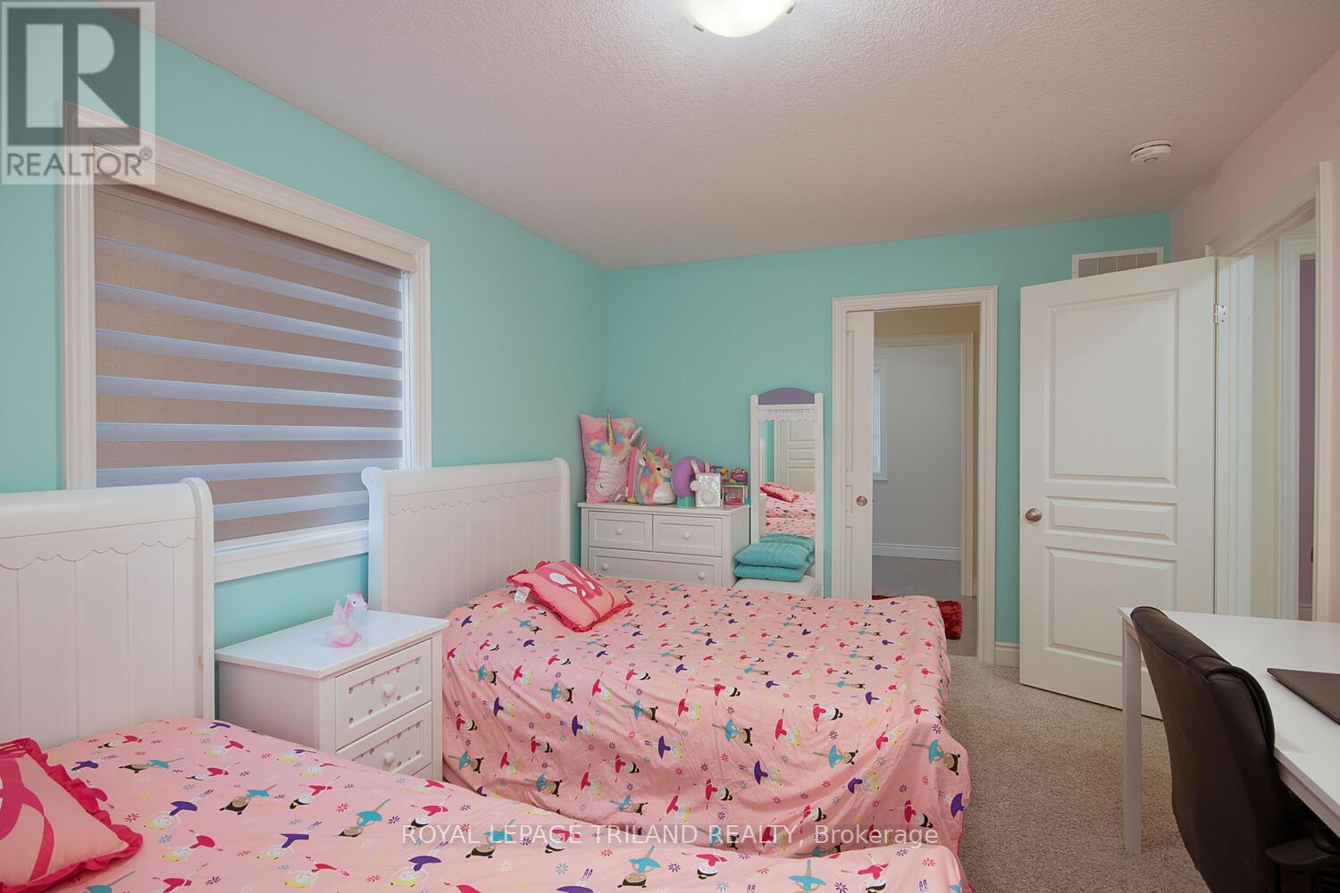 Photo 24 of 50 for 2544 Holbrook Drive
