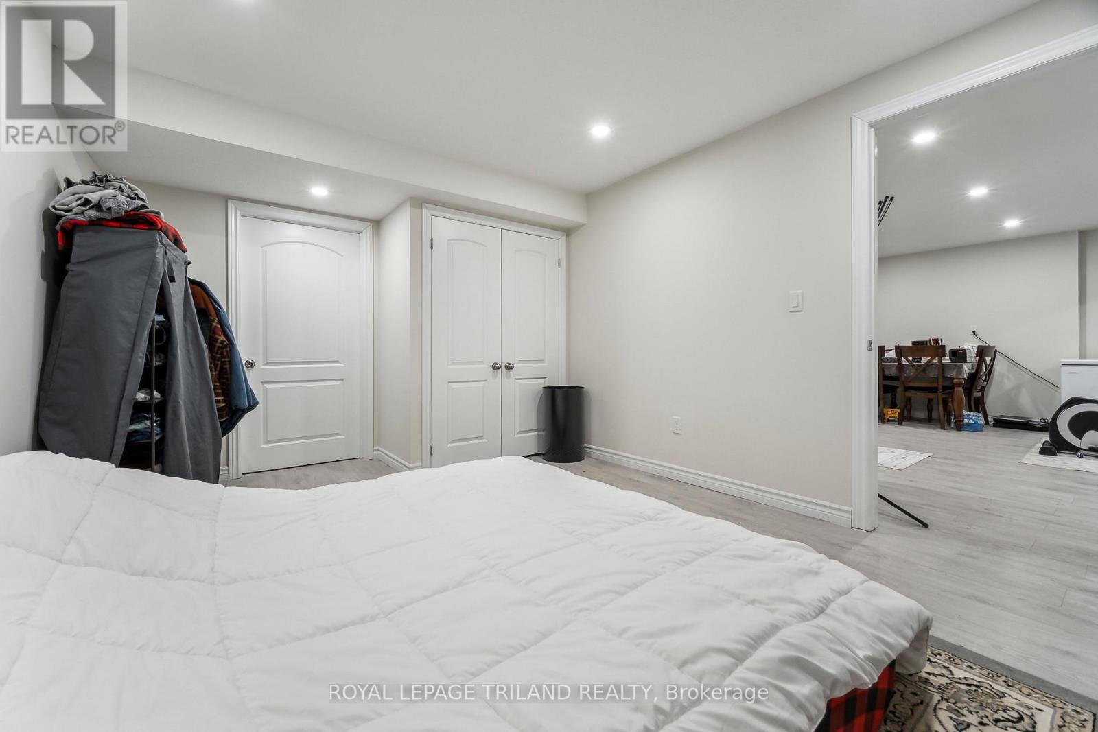 Photo 42 of 50 for 2544 Holbrook Drive