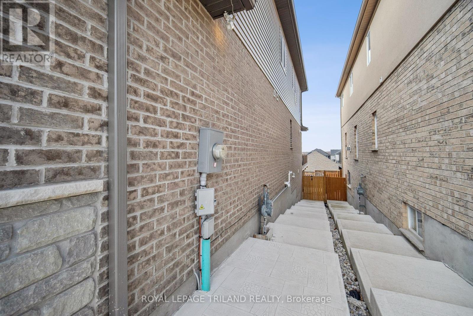 Photo 47 of 50 for 2544 Holbrook Drive