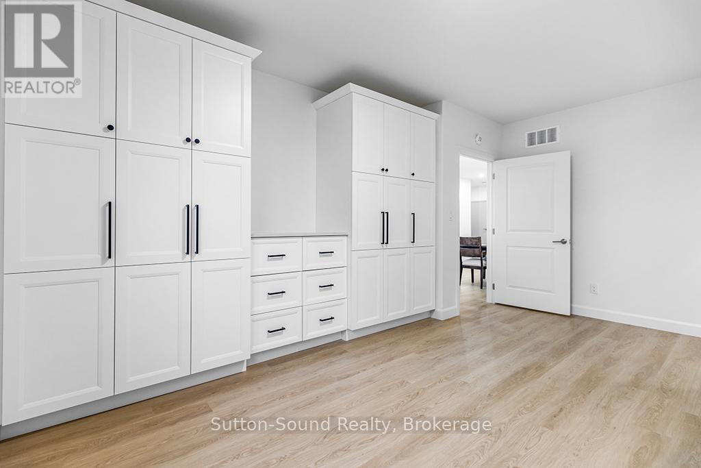 101 - 535 Isaac Street, South Bruce Peninsula, Ontario  N0H 2T0 - Photo 12 - X12049215