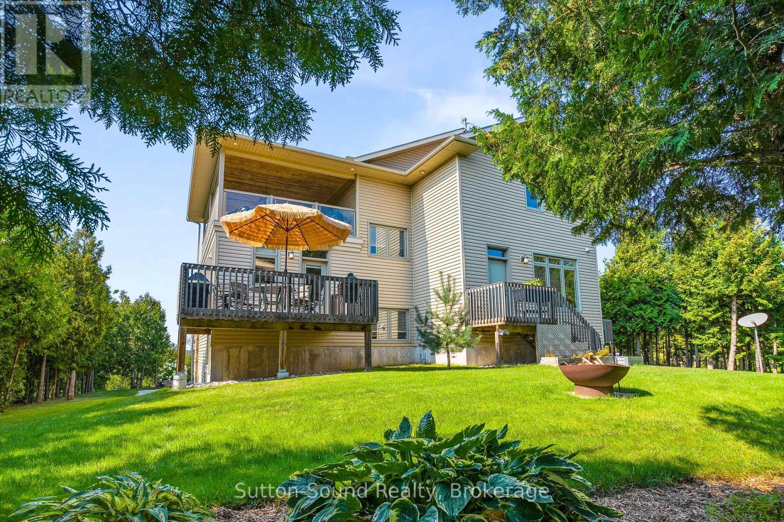 110 Sunset Boulevard, Georgian Bluffs, Ontario  N0H 2T0 - Photo 43 - X12049217