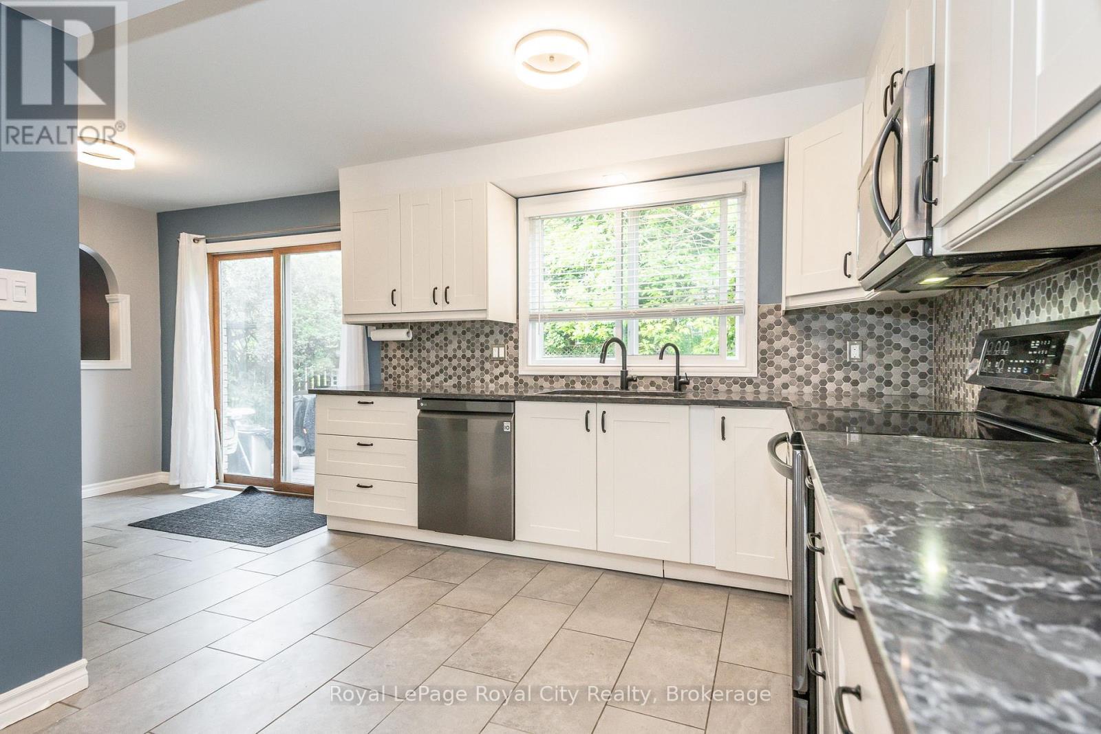 236 Ironwood Road, Guelph, Ontario  N1G 3G1 - Photo 20 - X12049224