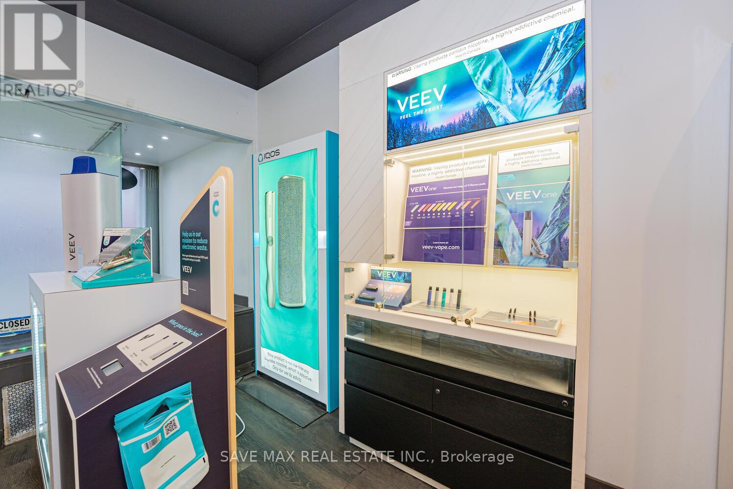 886 Bloor Street W, Toronto, Ontario  M6G 1M5 - Photo 13 - W12048322