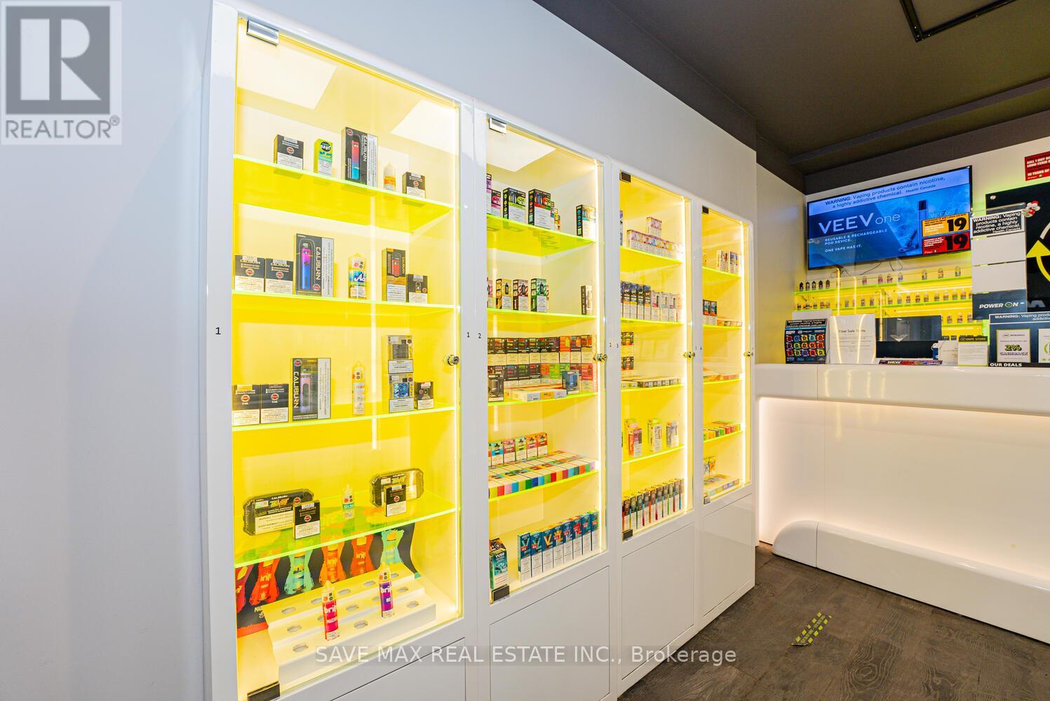 886 Bloor Street W, Toronto, Ontario  M6G 1M5 - Photo 14 - W12048322