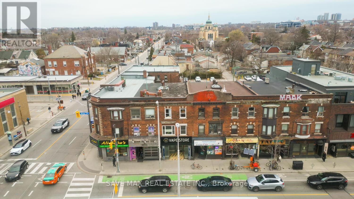 886 Bloor Street W, Toronto, Ontario  M6G 1M5 - Photo 17 - W12048322
