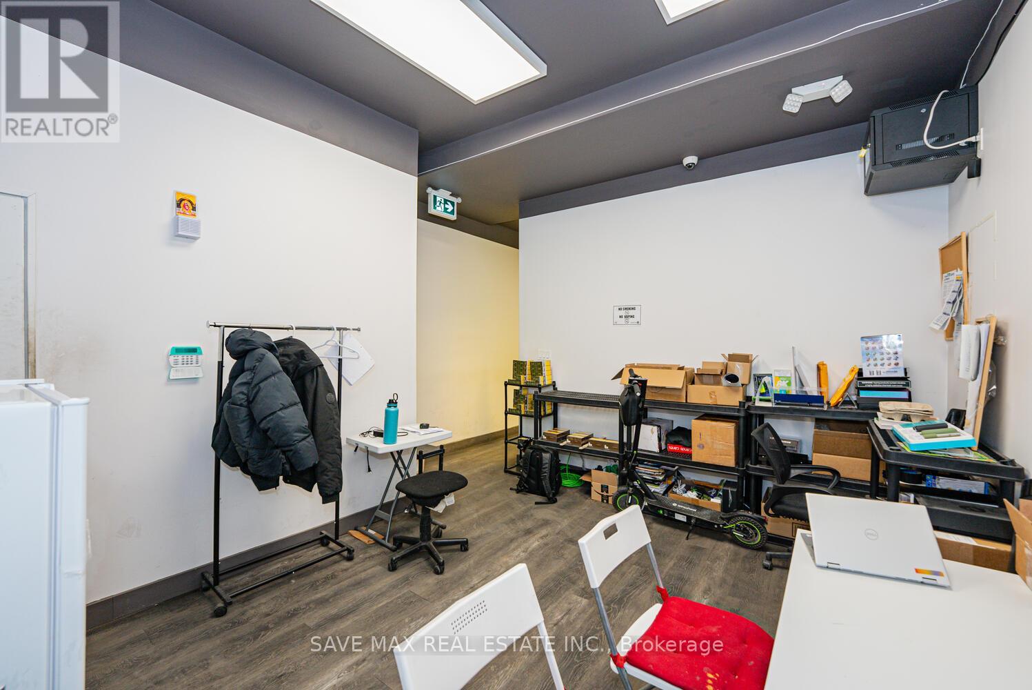 886 Bloor Street W, Toronto, Ontario  M6G 1M5 - Photo 21 - W12048322