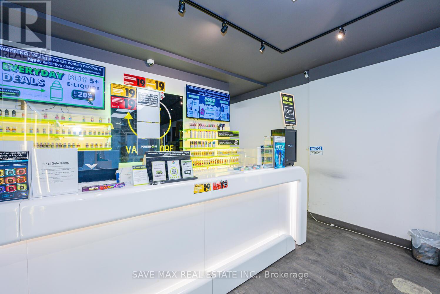 Property at 886 BLOOR STREET W image 4