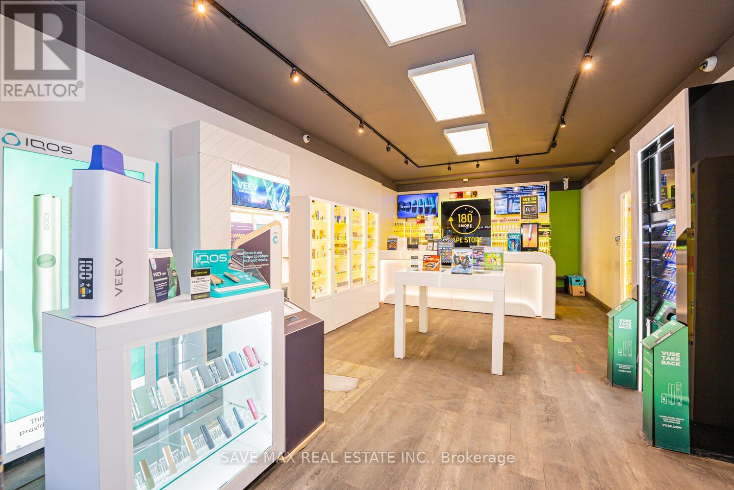 Property at 886 BLOOR STREET W image 5