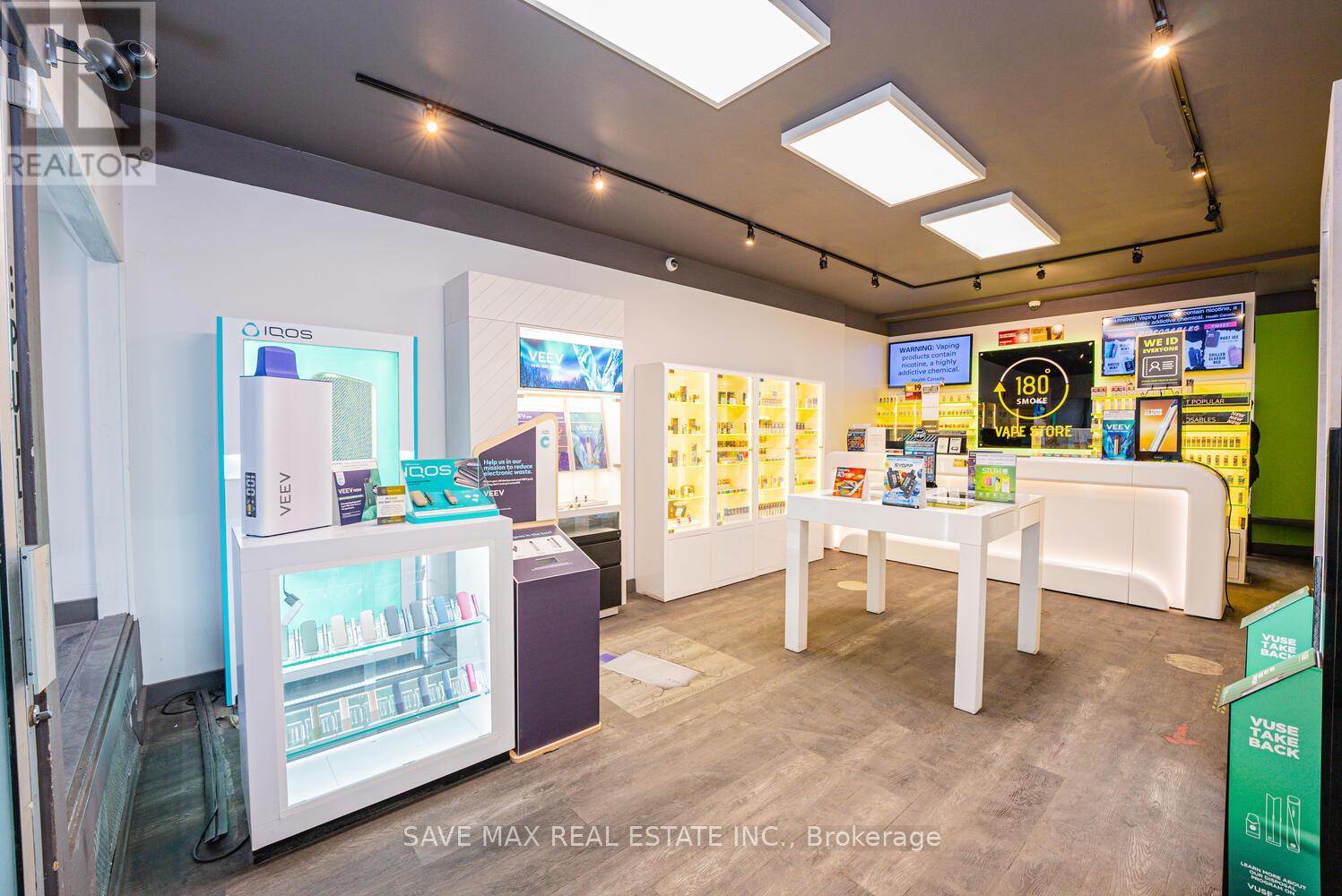 886 Bloor Street W, Toronto, Ontario  M6G 1M5 - Photo 6 - W12048322