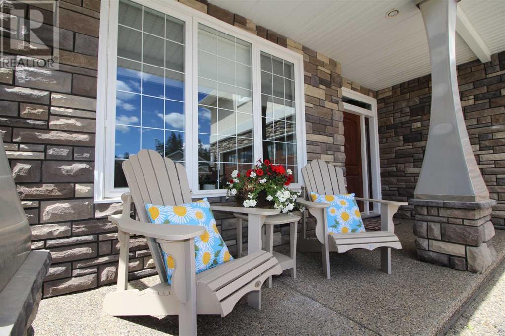 Property at 69 Grove Close image 3